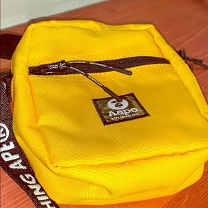AAPE CROSS BODY BAG